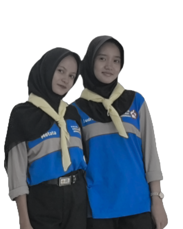 Anggota PMR Perempuan
